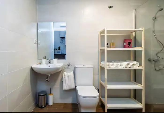 Appartamento Nuevo Acogedor Cerca Del Centro Valenza